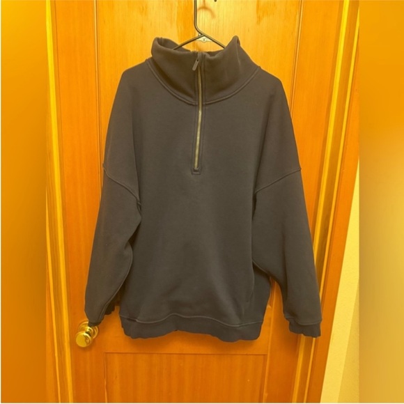 lululemon athletica Other - Lululemon Athletica Men's Black Half Zip Sweater